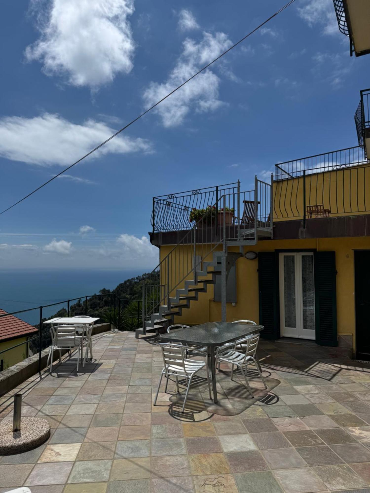 Affittacamere PZeta Vernazza Esterno foto