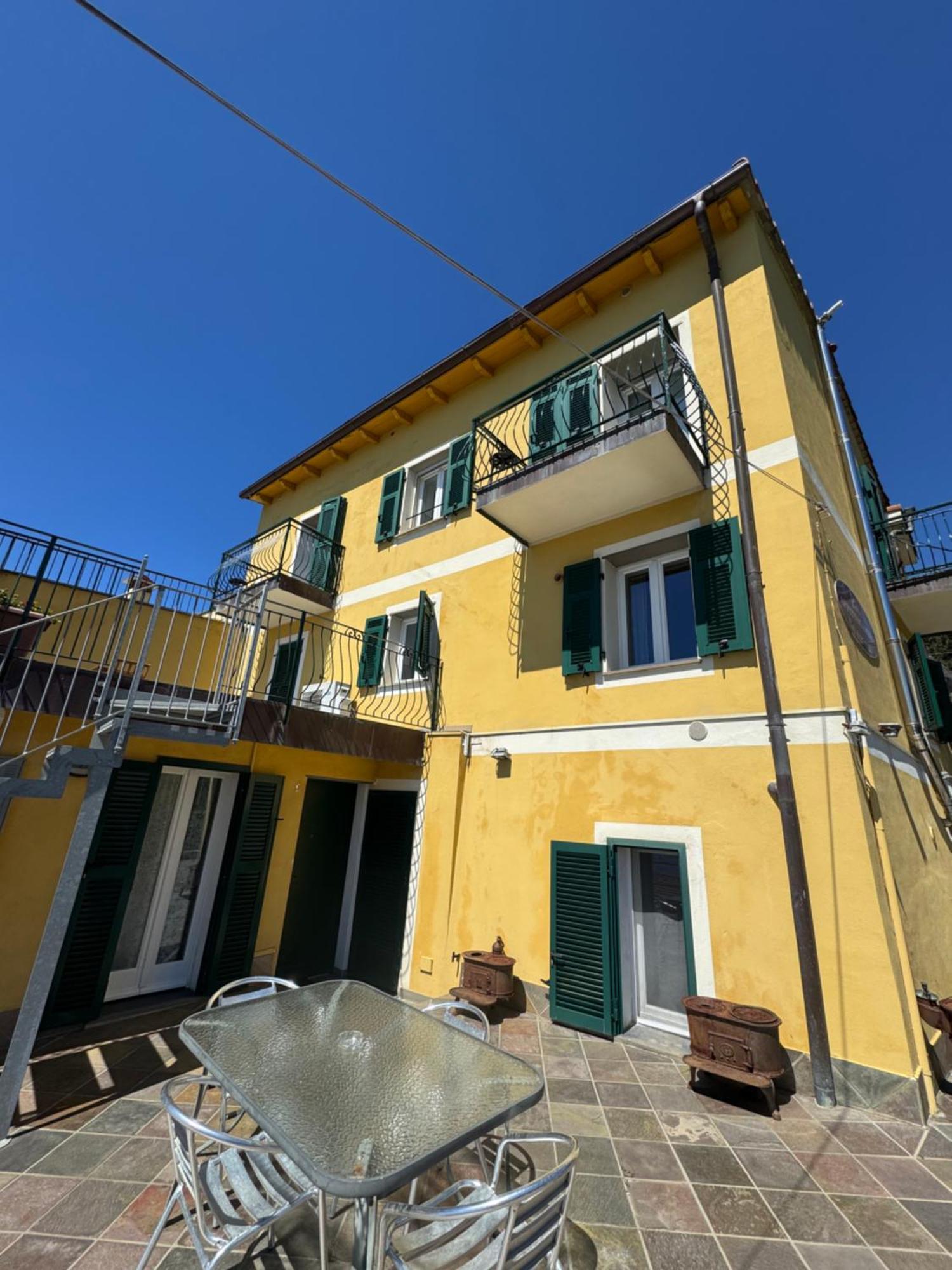 Affittacamere PZeta Vernazza Esterno foto